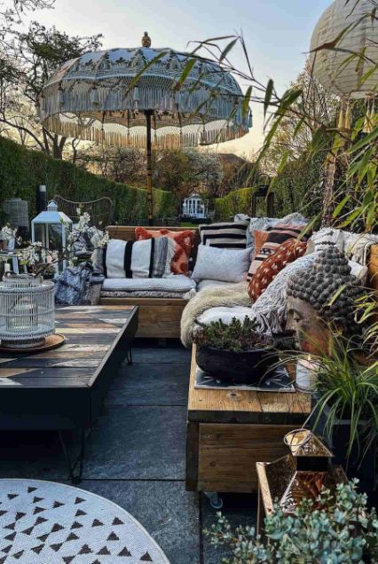 outdoor furniture with cushions